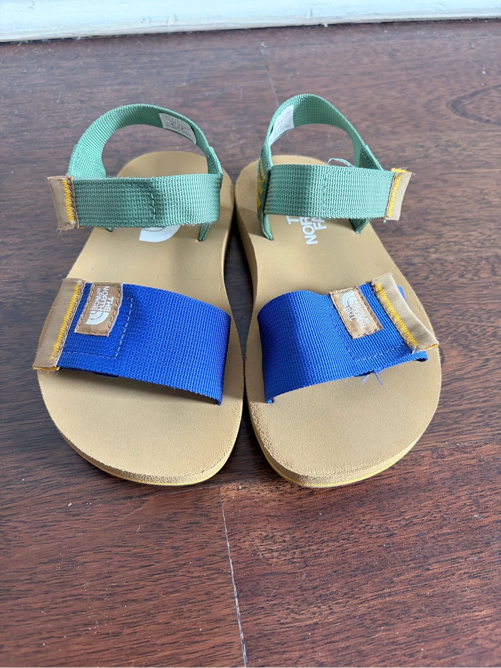 The North Face Kids' Skeena Sandals, size 11